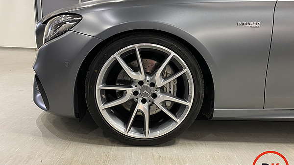 Mercedes E43 AMG T-Modell Designo Foto 11