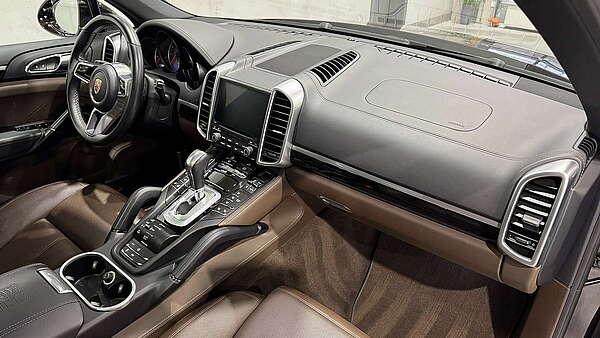 Porsche Cayenne S II FL 2016 Foto 19