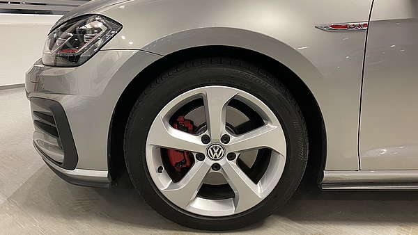 VW Golf 7 GTI Facelift Foto 10