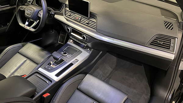 Audi SQ5 3.0 TFSI Quattro S-Tronic Foto 22