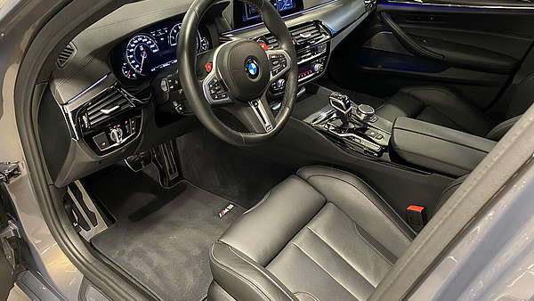 BMW M5 Competition Foto 20