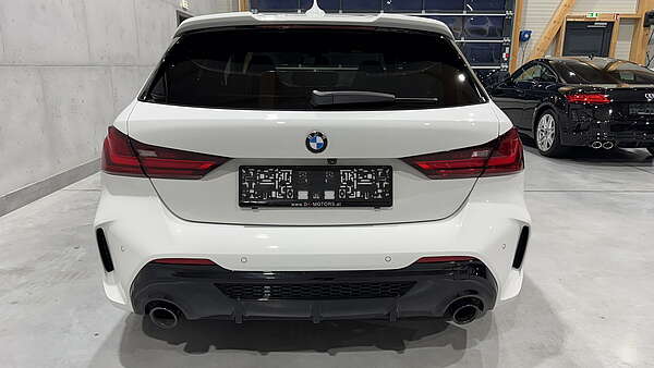 BMW M135i xDrive F40 Performance Foto 3