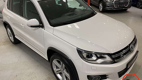 VW Tiguan 2.0 TDI DSG 4-Motion R-Line Foto 6