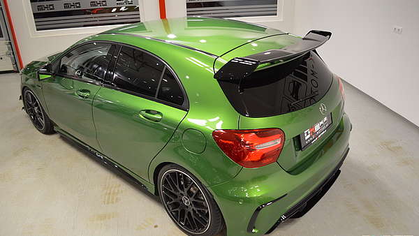Mercedes A45 AMG Performance Facelift Foto 12