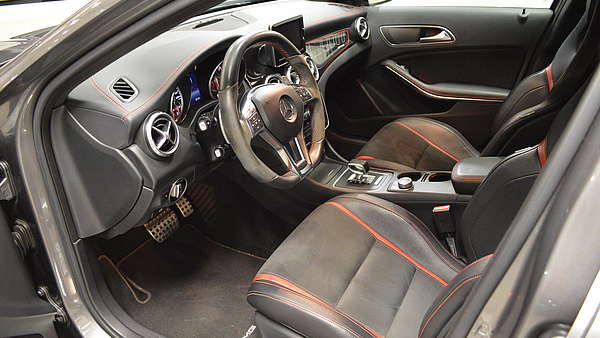 Mercedes GLA 45 AMG 4-Matic Edition 1 Foto 10