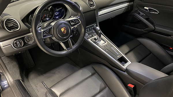 Porsche 718 Cayman DSG schwarz 2018er Foto 16