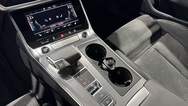 Audi A6 Avant 40 TDI Sport Quattro Sohobraun 2021 Foto 22