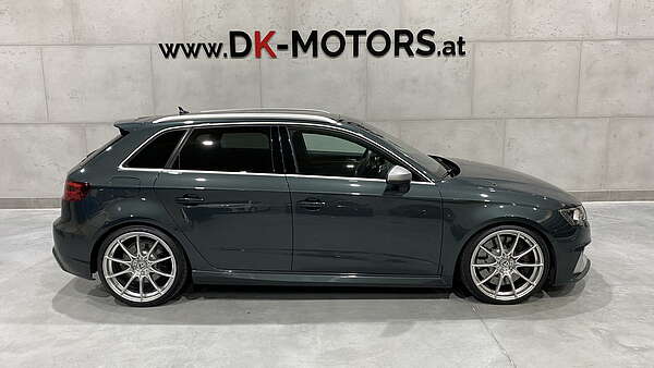 Audi RS3 Sportback Audi Exclusive Foto 0