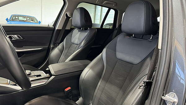 BMW 320i Touring (G21) Sport Line Aut. Foto 12