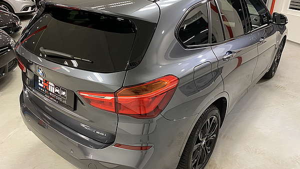 BMW X1 xDrive 20i M Sport Autom. Foto 4