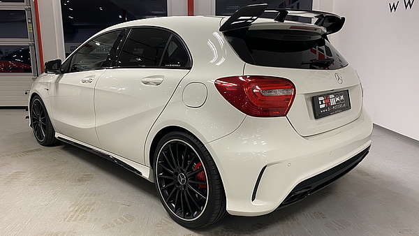 Mercedes A45 AMG 4Matic Turbo Performance Foto 3