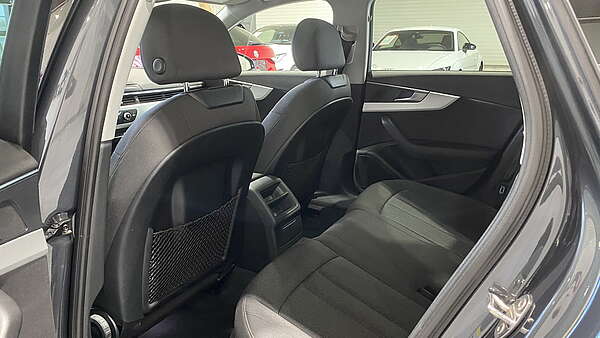 Audi A4 Avant 2.0 TDI Quattro S-Tronic Foto 11
