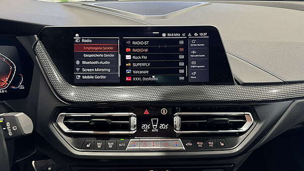 BMW 120d xDrive (F40) Automatik M-Paket Foto 30
