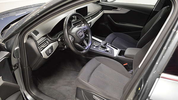 Audi A4 Avant B9 2.0 TDI Automatik Foto 10