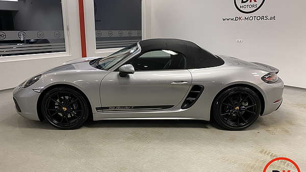 Porsche 718 Boxster PDK GT-Silber Foto 1