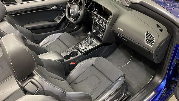 Audi A5 Cabrio 2.0 TDI quattro S-Line Foto 23