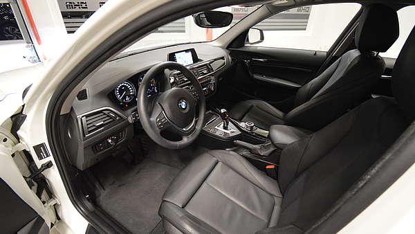 BMW 118d Facelift Automatik Sport Line Foto 12