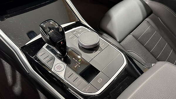 BMW 320i Touring (G21) Sport Line Aut. Foto 23