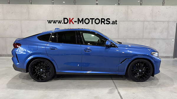 BMW X6 30d xDrive G06 M-Sport Riverside Blau Foto 0