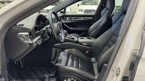 Porsche Panamera 4S Hybrid Sport Turismo 2021 Foto 14