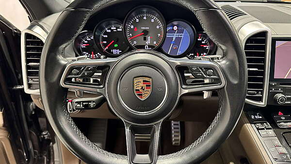 Porsche Cayenne S II FL 2016 Foto 27