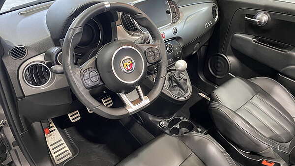 Abarth 595C Turismo grau matt 2020 Foto 20