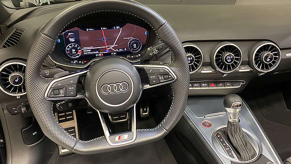 Audi TTS Roadster S-Tronic Foto 33