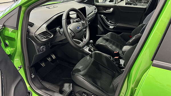 Ford Puma ST-X Foto 9