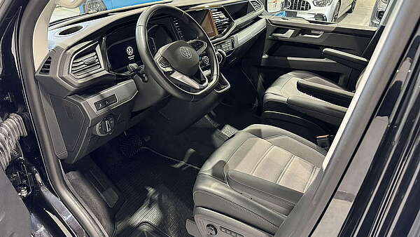 VW Multivan T6.1 2.0 TDI 4Motion DSG Highline 2022 Foto 10