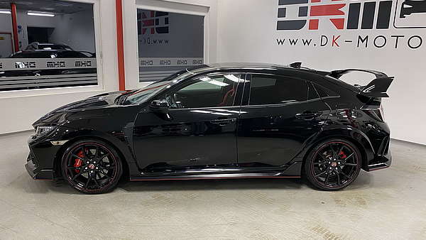 Honda Civic Type R GT schwarz Foto 1