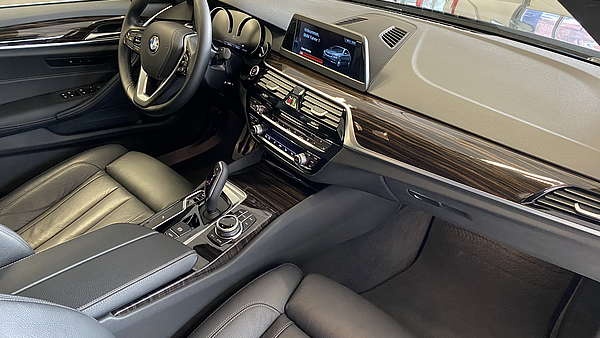 BMW 540i xDrive Autom. G30 Foto 20