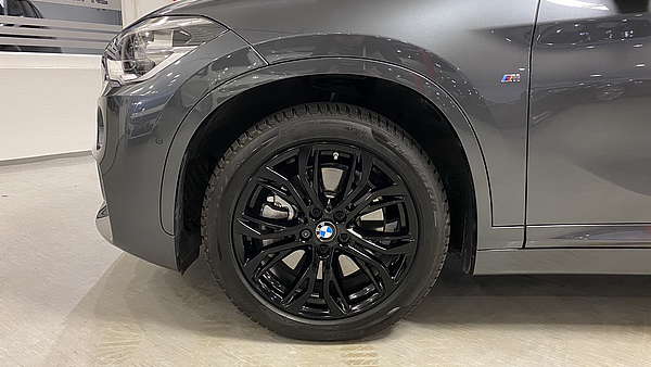 BMW X1 xDrive 20i M Sport Autom. Foto 13