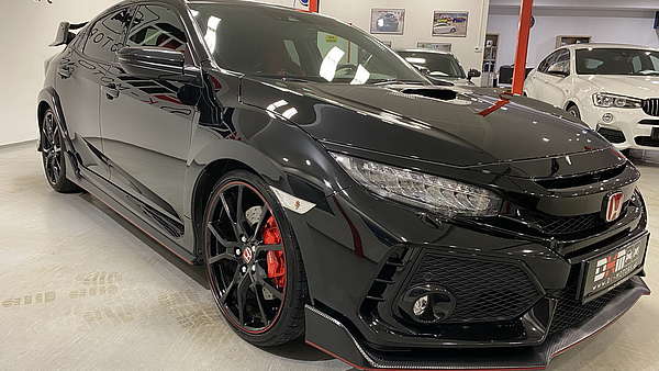 Honda Civic Type R GT schwarz Foto 6