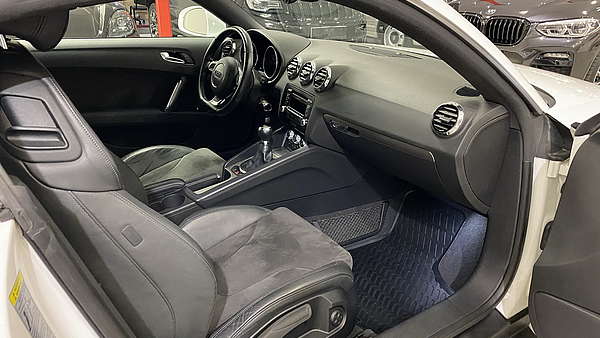 Audi TT 1.8 TFSI Ibisweiß Foto 10