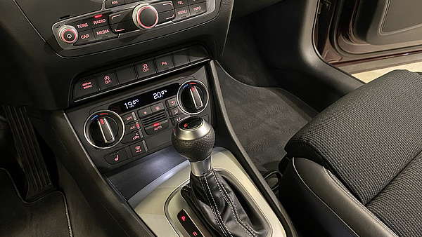 Audi Q3 Sport Quattro 2.0 TDI S-Tronic Foto 21