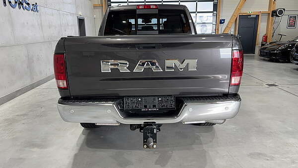 Dodge Ram 1500 5,7 V8 Hemi Classic Crew Cab Foto 3