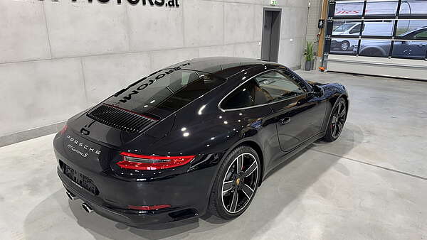 Porsche 911 991.2 Carrera S Coupe PDK Tiefschwarz Foto 2