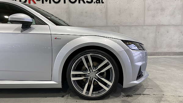 Audi TT 8S 2.0 TFSI S-Line Quattro S-Tronic Foto 10