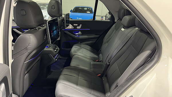 Mercedes GLE 400d 4Matic Aut. AMG Line Diamantweiß Foto 44