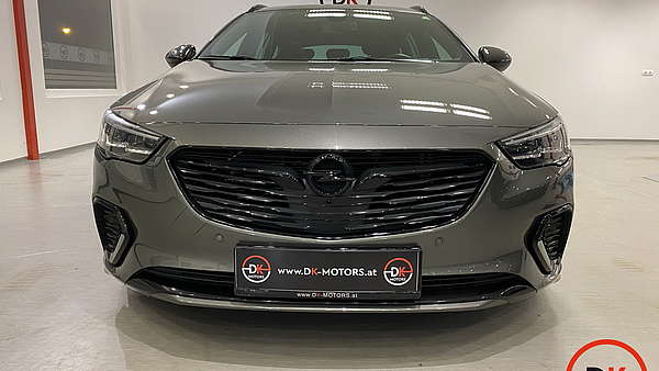 Opel Insignia B GSI 2.0 Turbo 4x4 Sports Tourer Foto 8