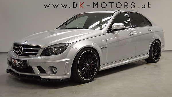 Mercedes C63 AMG Limo silber Foto 1