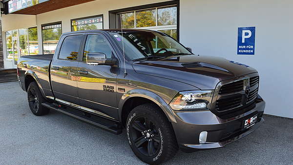 Dodge Ram 1500 CrewCab Longbed Foto 1