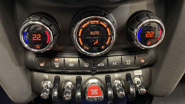 Mini John Cooper Works Cabrio Autm. Foto 31