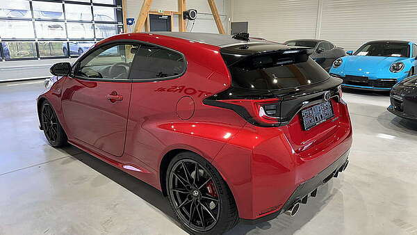 Toyota Yaris GR High Performance Emotional Red Metallic Foto 4
