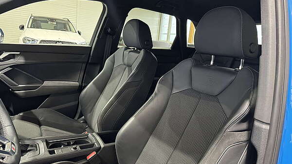 Audi Q3 35 TDI Quattro S-Tronic S-Line Turbo Blau Foto 14