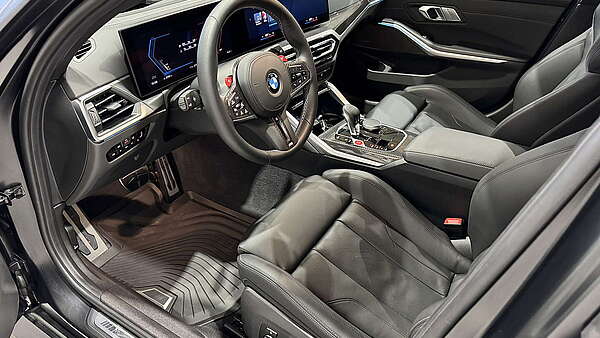 BMW M3 Touring xDrive schwarz matt 2023 Foto 14