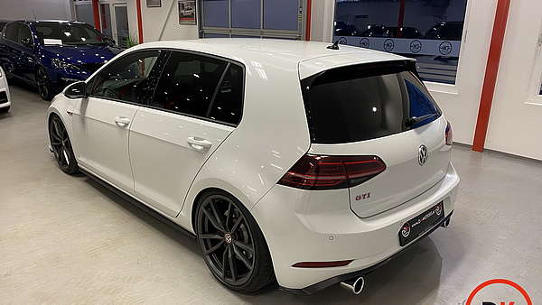 VW Golf 7 GTI DSG Performance (Facelift) 2019er Foto 2