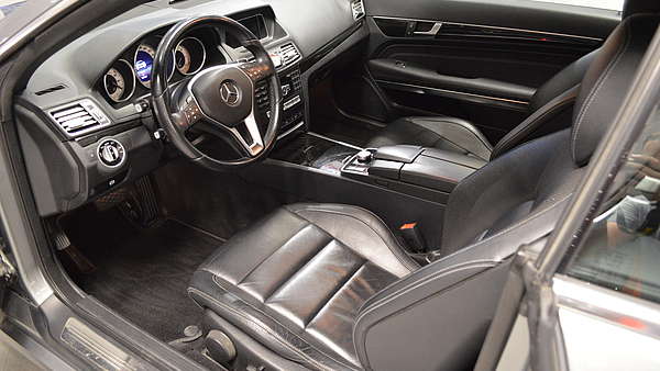 Mercedes E220 CDI Autom. Coupe Facelift Foto 7