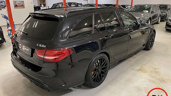 Mercedes C63 S AMG  T-Modell Foto 13