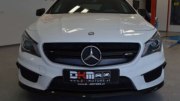 Mercedes CLA 45 AMG weiß Foto 8